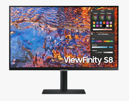 68.6cm (27") UHD High Resolution Monitor with DCI-P3 98%, HDR400 and USB type-C